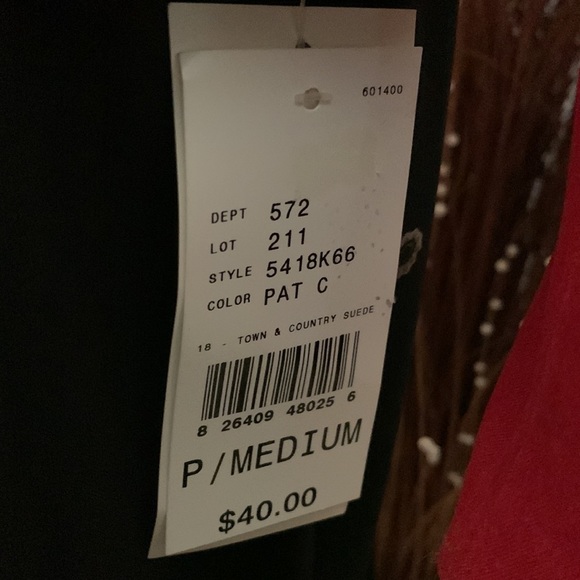 Very nice set in cherry color jacket with this black skirt size is medium or 6 - Picture 4 of 4